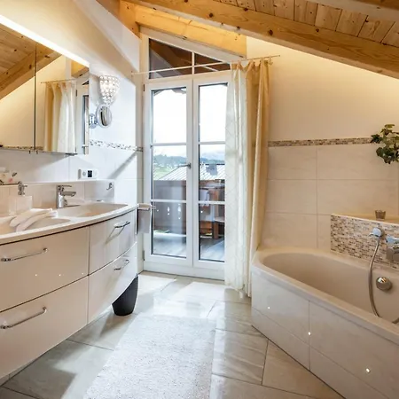 Apartament Reich *