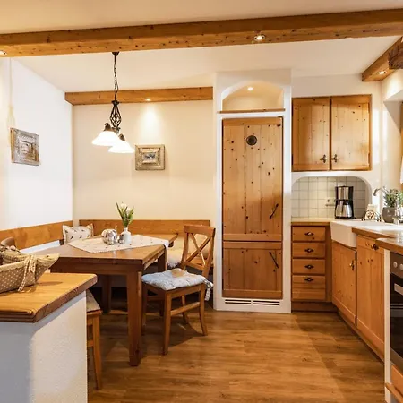 Reich Apartment *